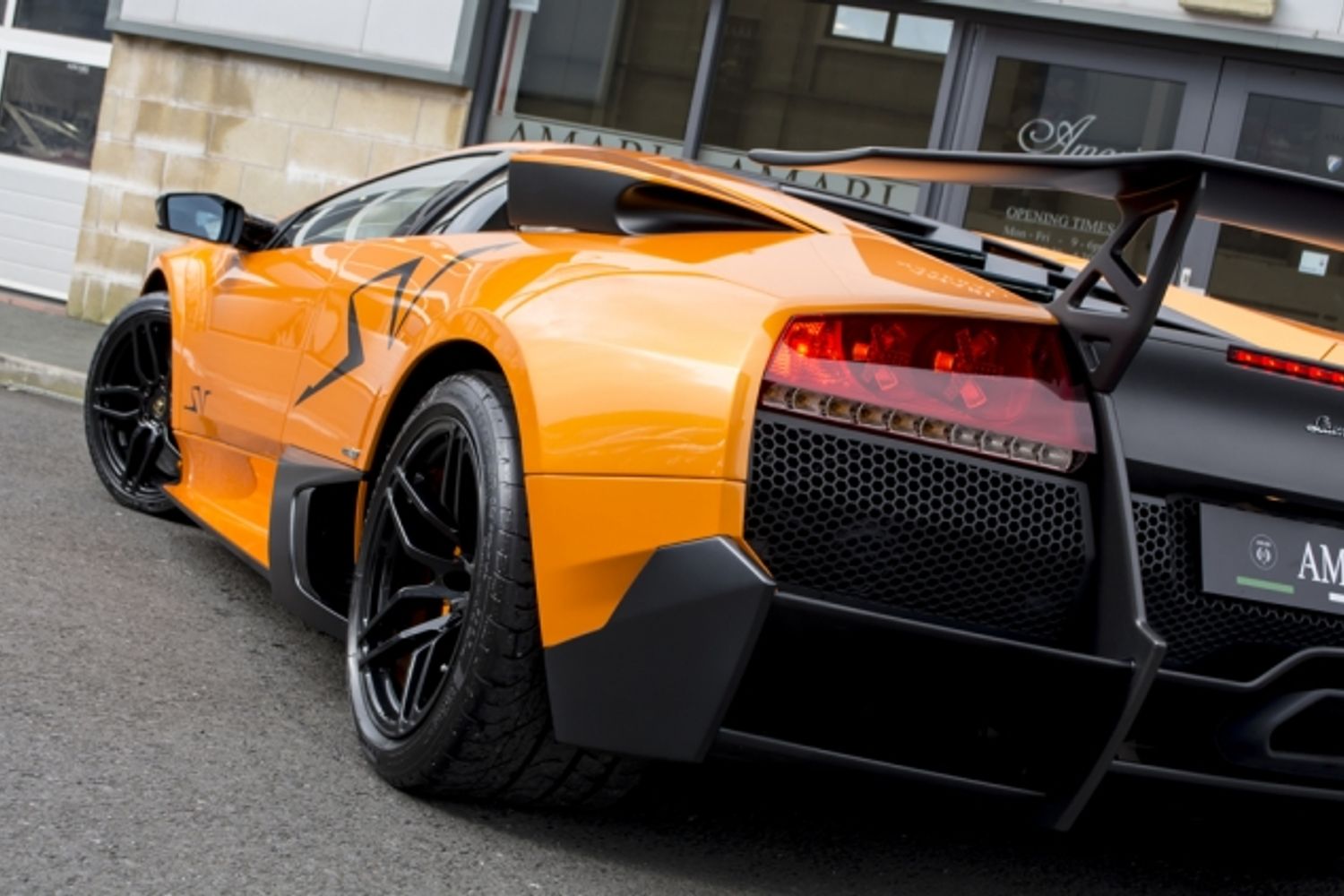 LAMBORGHINI Murcielago LP670-4 SV Superveloce