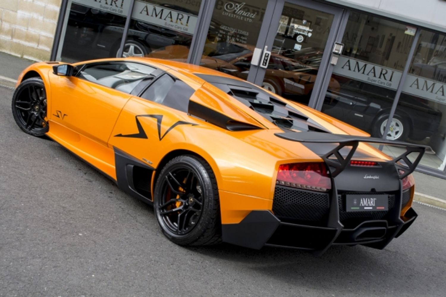 LAMBORGHINI Murcielago LP670-4 SV Superveloce