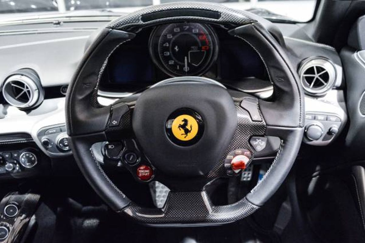 FERRARI F12 BERLINETTA COUPE 2dr Auto