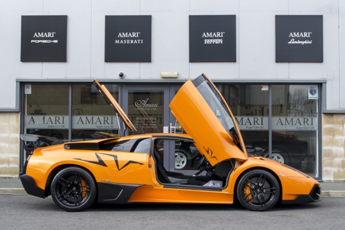 LAMBORGHINI Murcielago LP670-4 SV Superveloce