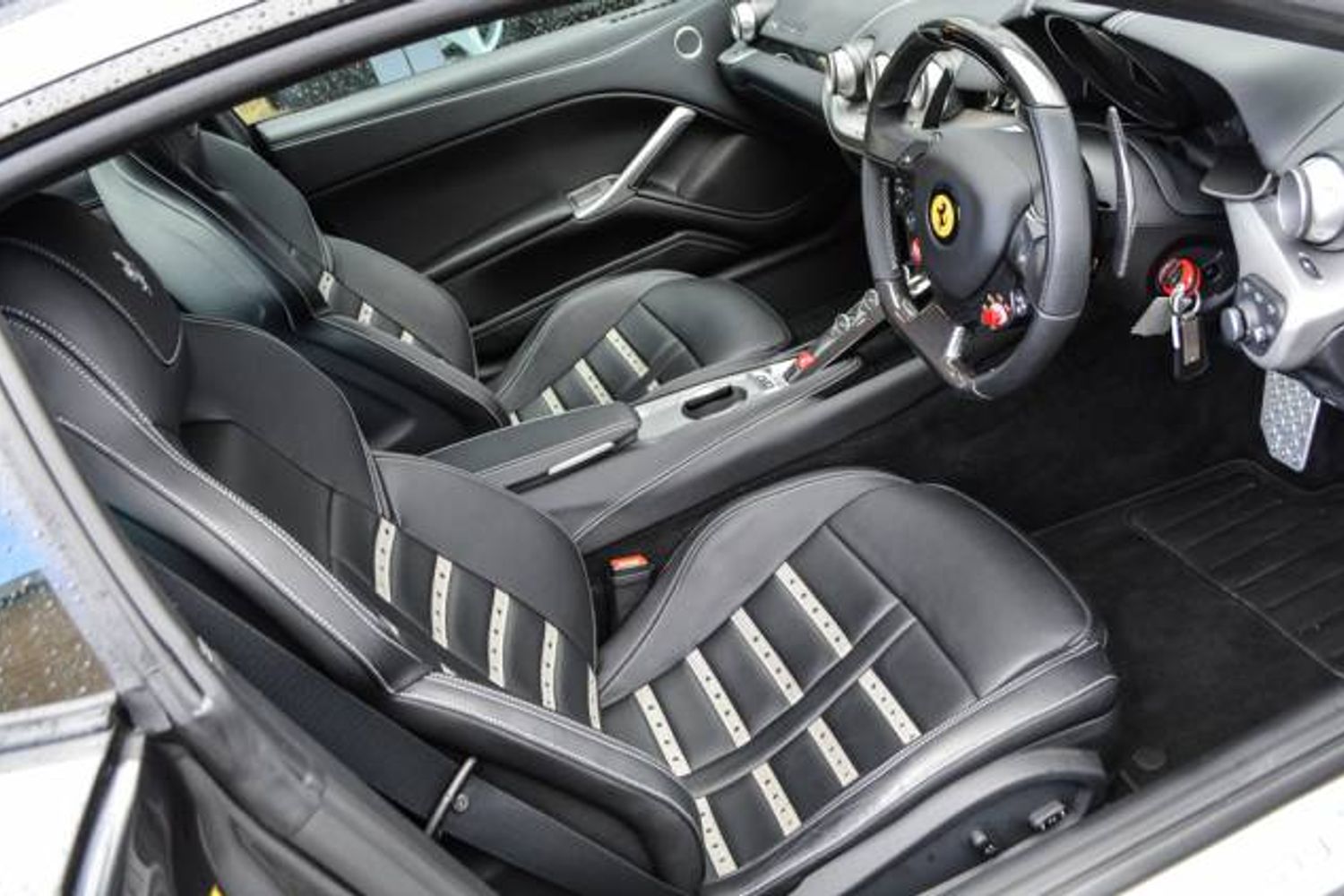 FERRARI F12 BERLINETTA COUPE 2dr Auto