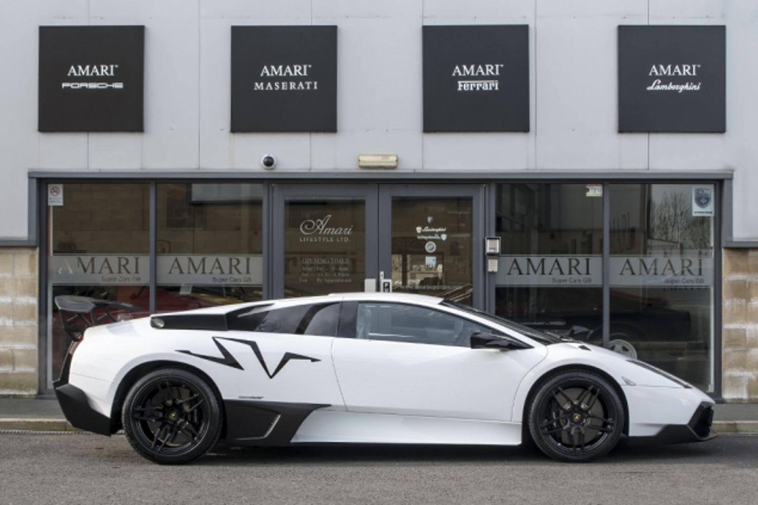 LAMBORGHINI Murcielago LP670-4 SV Superveloce