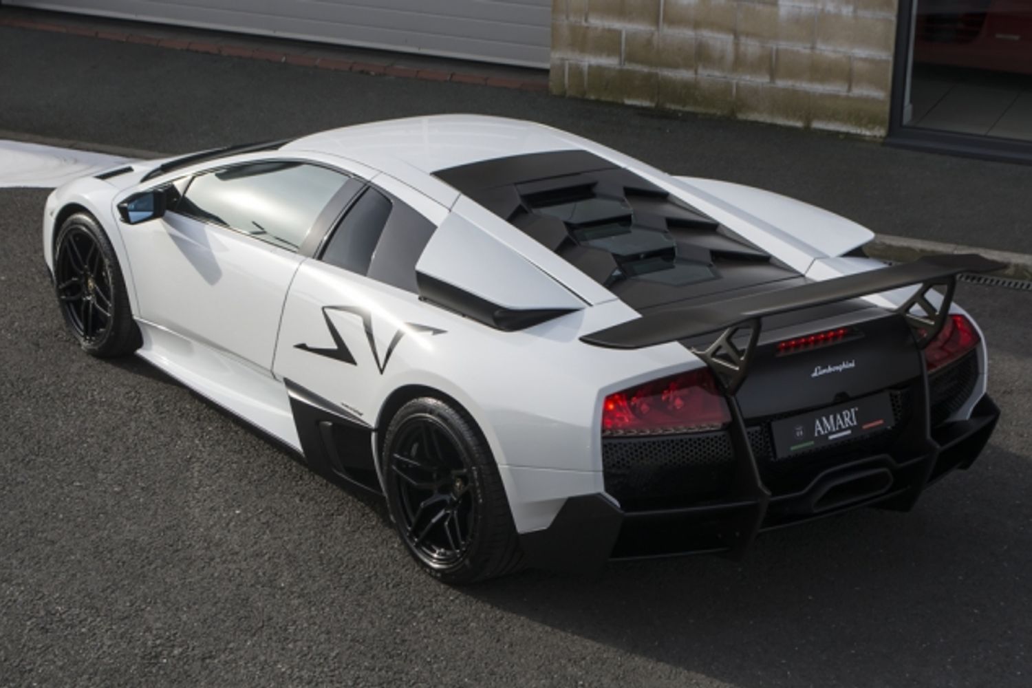 LAMBORGHINI Murcielago LP670-4 SV Superveloce