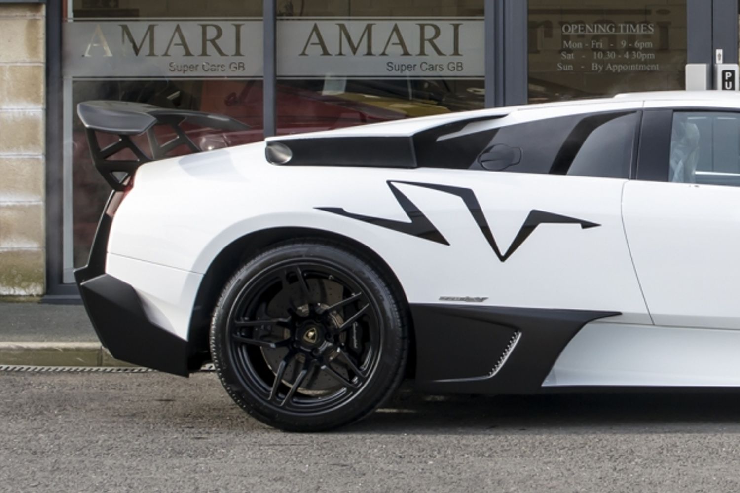 LAMBORGHINI Murcielago LP670-4 SV Superveloce