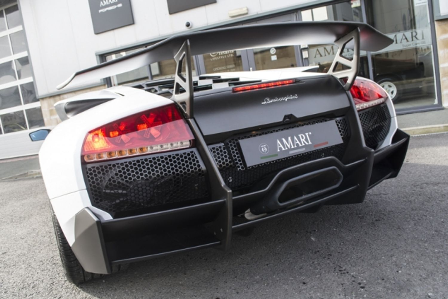 LAMBORGHINI Murcielago LP670-4 SV Superveloce