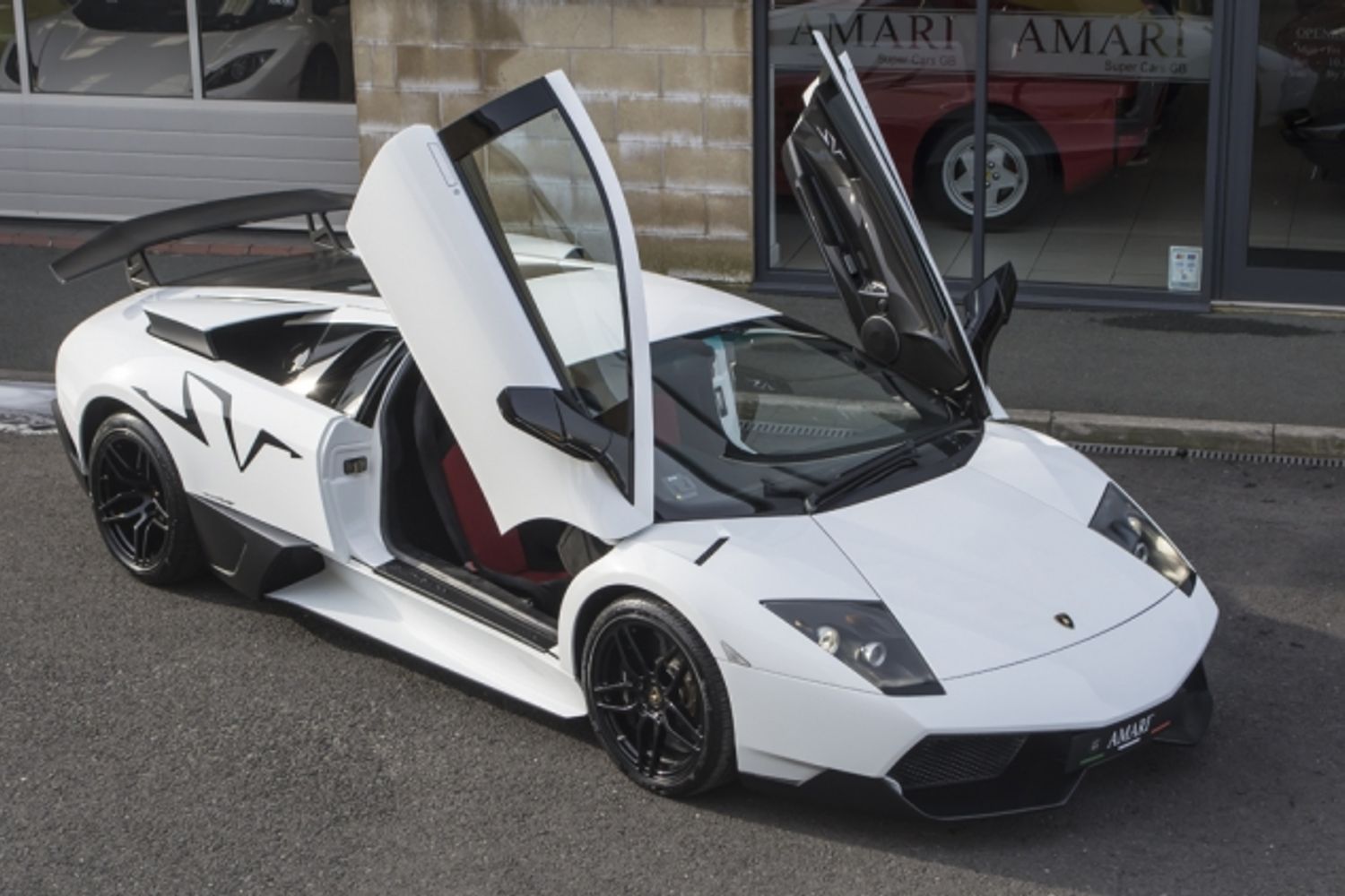 LAMBORGHINI Murcielago LP670-4 SV Superveloce