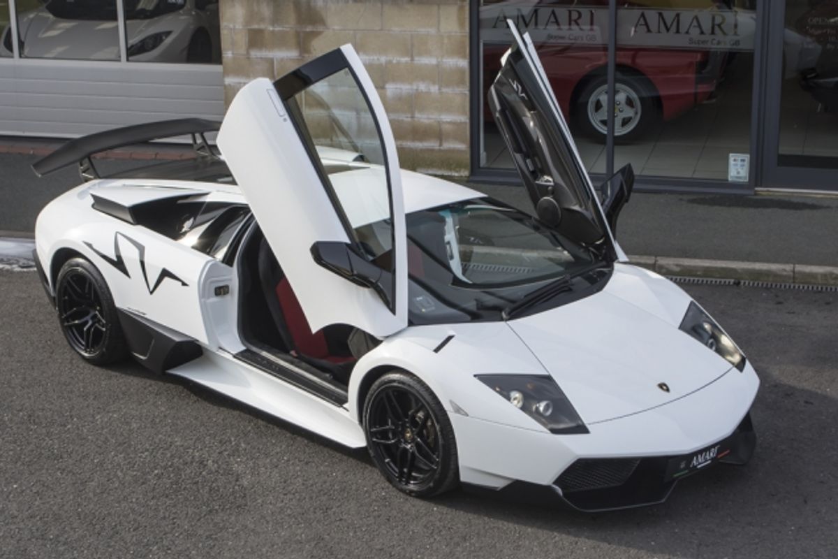 LAMBORGHINI Murcielago LP670-4 SV Superveloce
