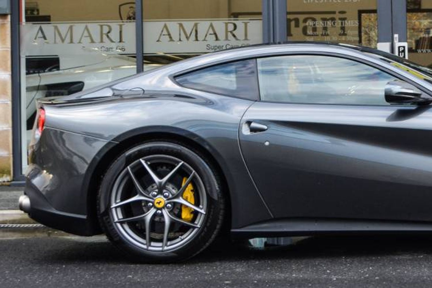 FERRARI F12 BERLINETTA COUPE 2dr Auto