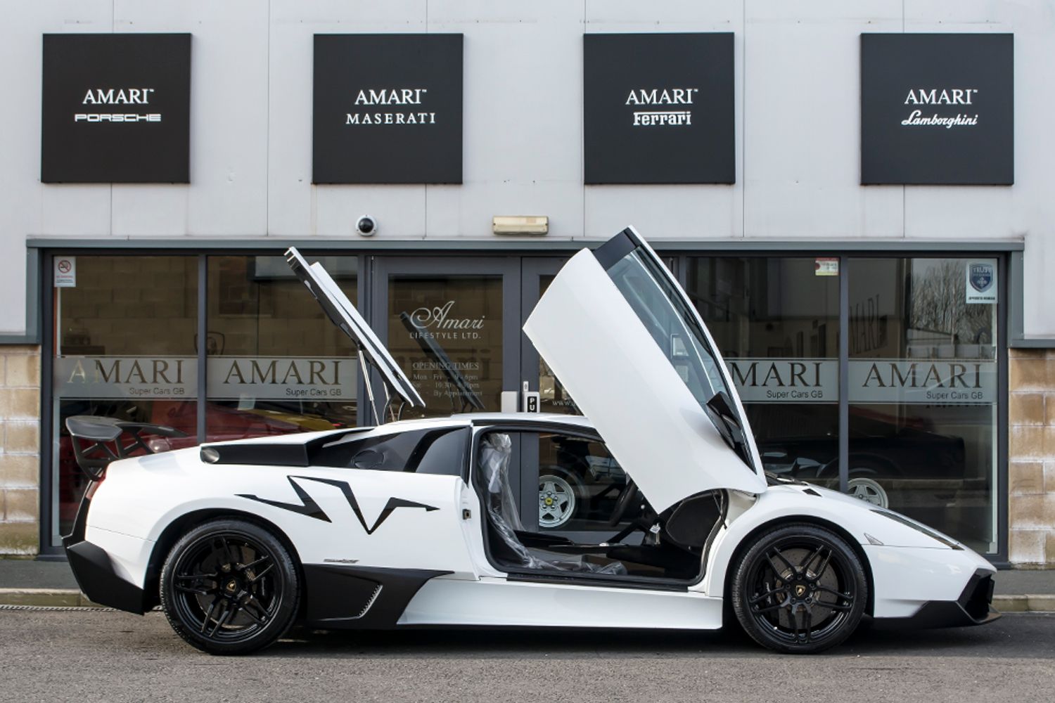 LAMBORGHINI Murcielago LP670-4 SV Superveloce