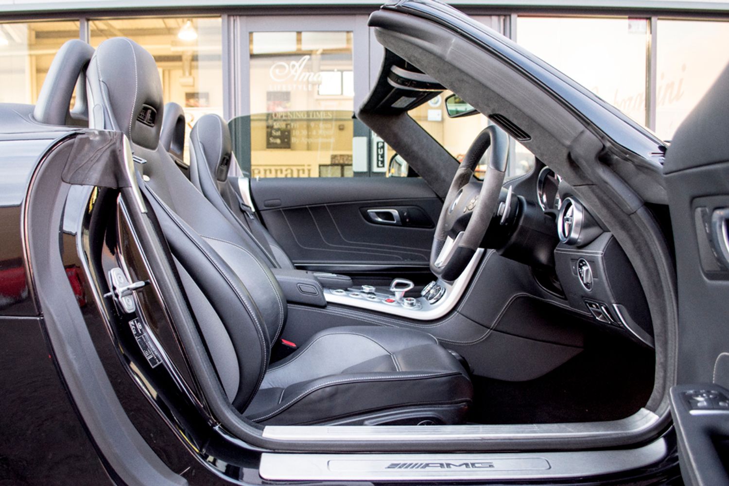 MERCEDES-BENZ SLS AMG ROADSTER SLS 63 Auto