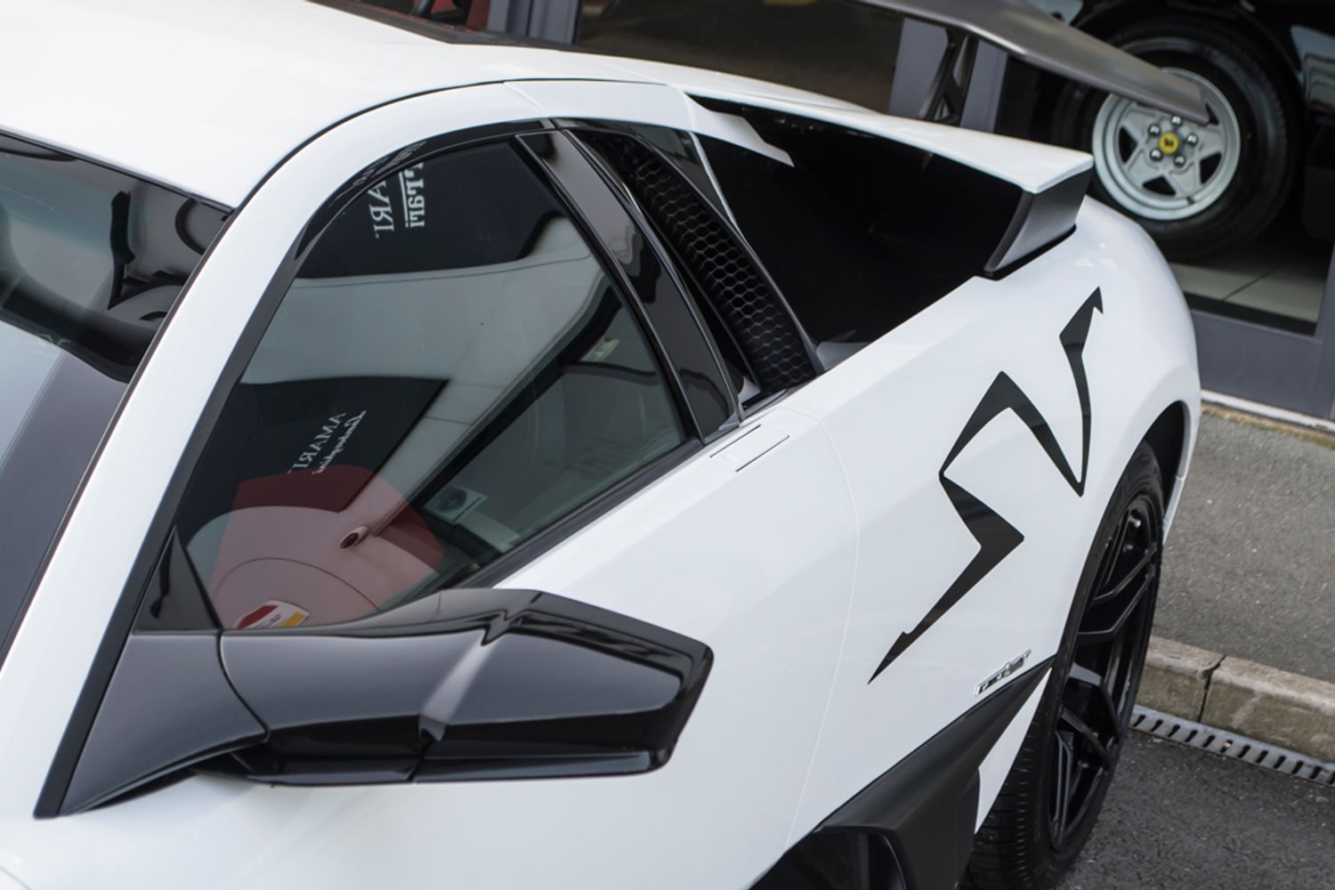 LAMBORGHINI Murcielago LP670-4 SV Superveloce