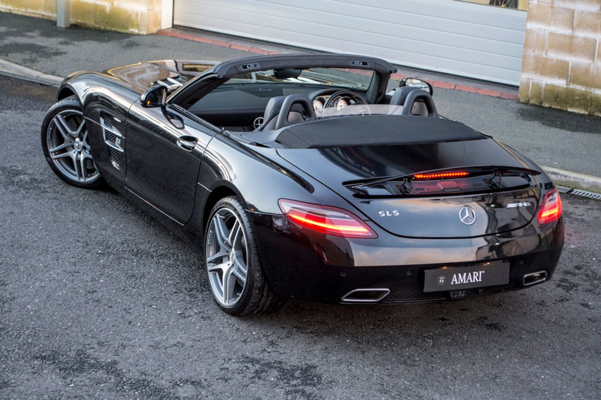 MERCEDES-BENZ SLS AMG ROADSTER SLS 63 Auto