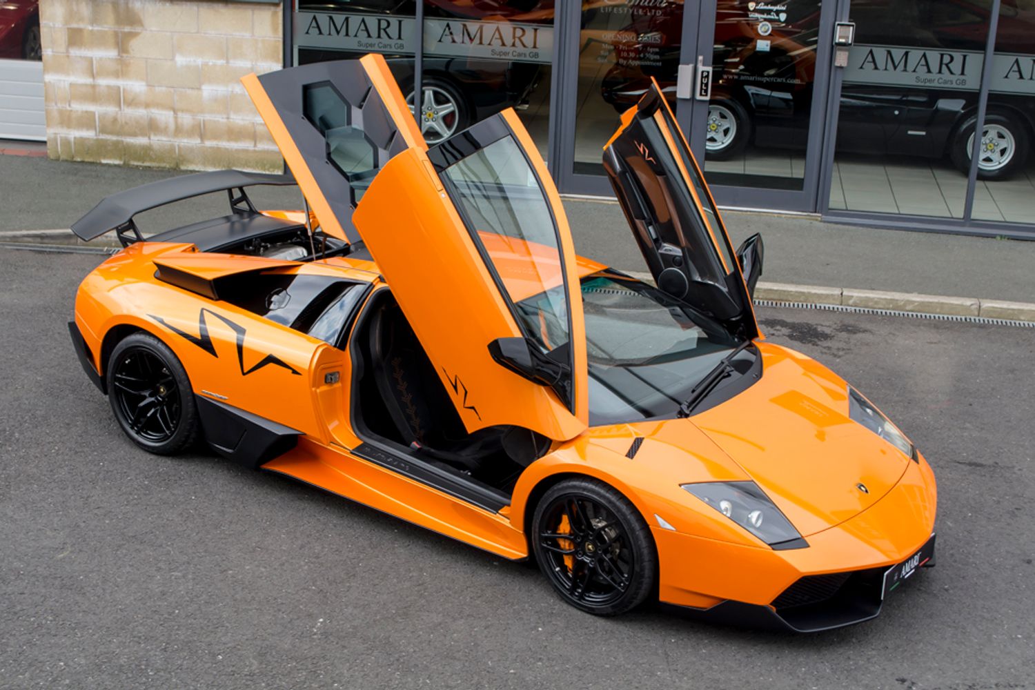 LAMBORGHINI Murcielago LP670-4 SV Superveloce