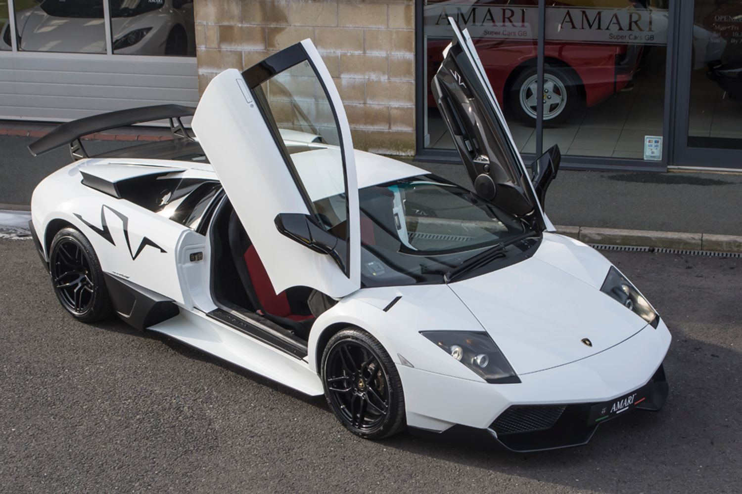 LAMBORGHINI Murcielago LP670-4 SV Superveloce
