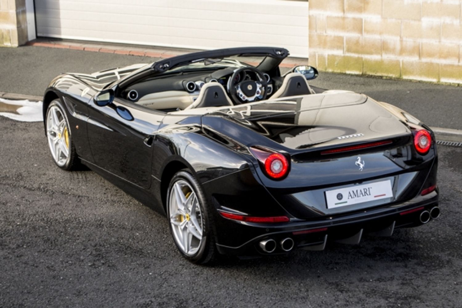 FERRARI CALIFORNIA CONVERTIBLE T Auto [HELE]
