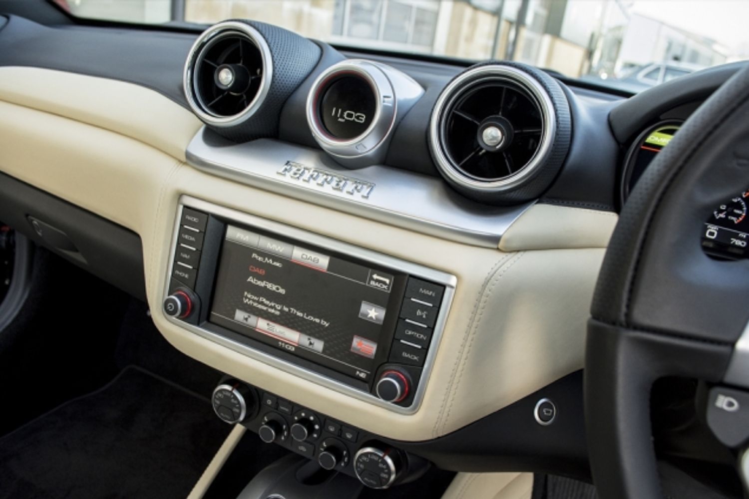FERRARI CALIFORNIA CONVERTIBLE T Auto [HELE]
