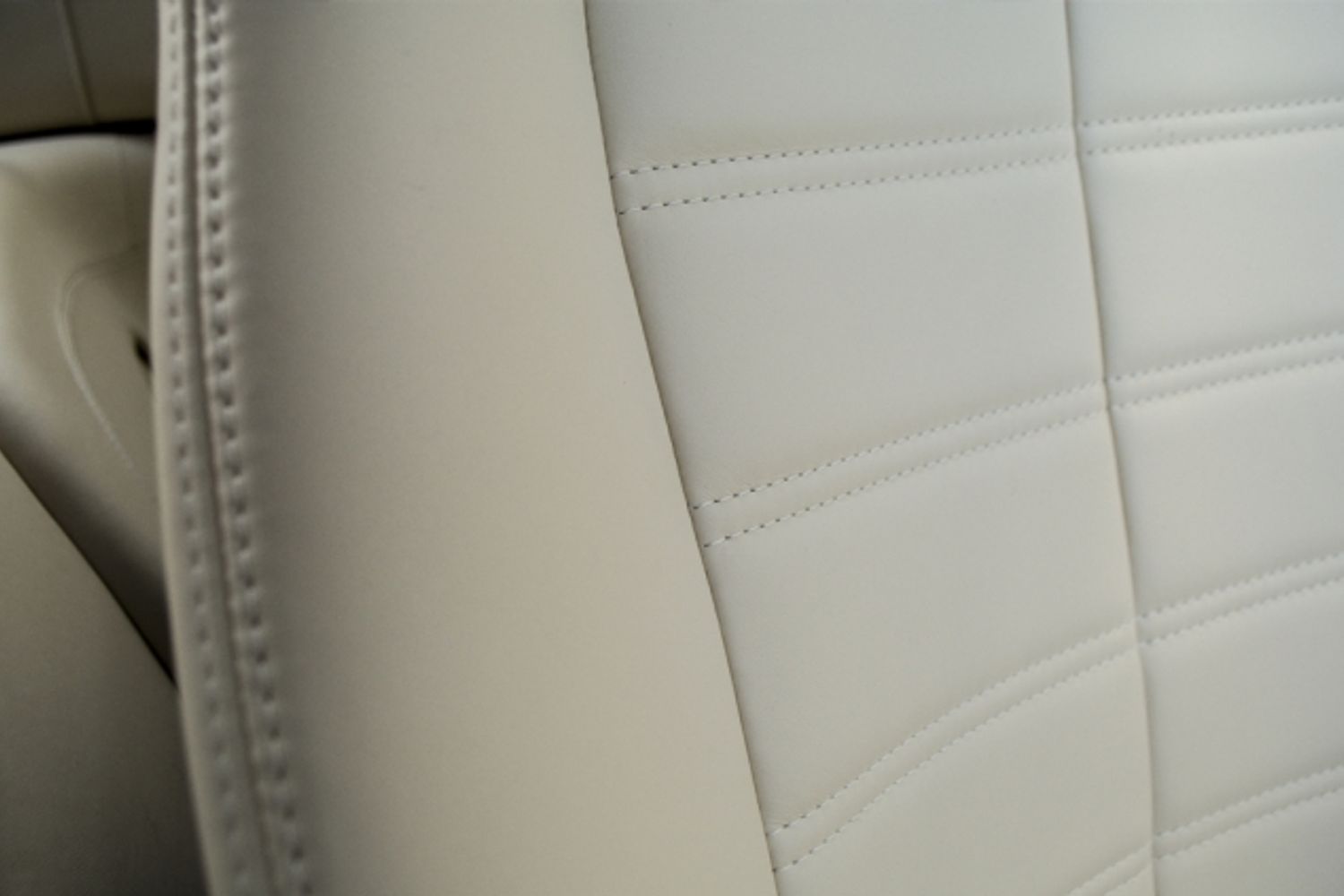 FERRARI CALIFORNIA CONVERTIBLE T Auto [HELE]