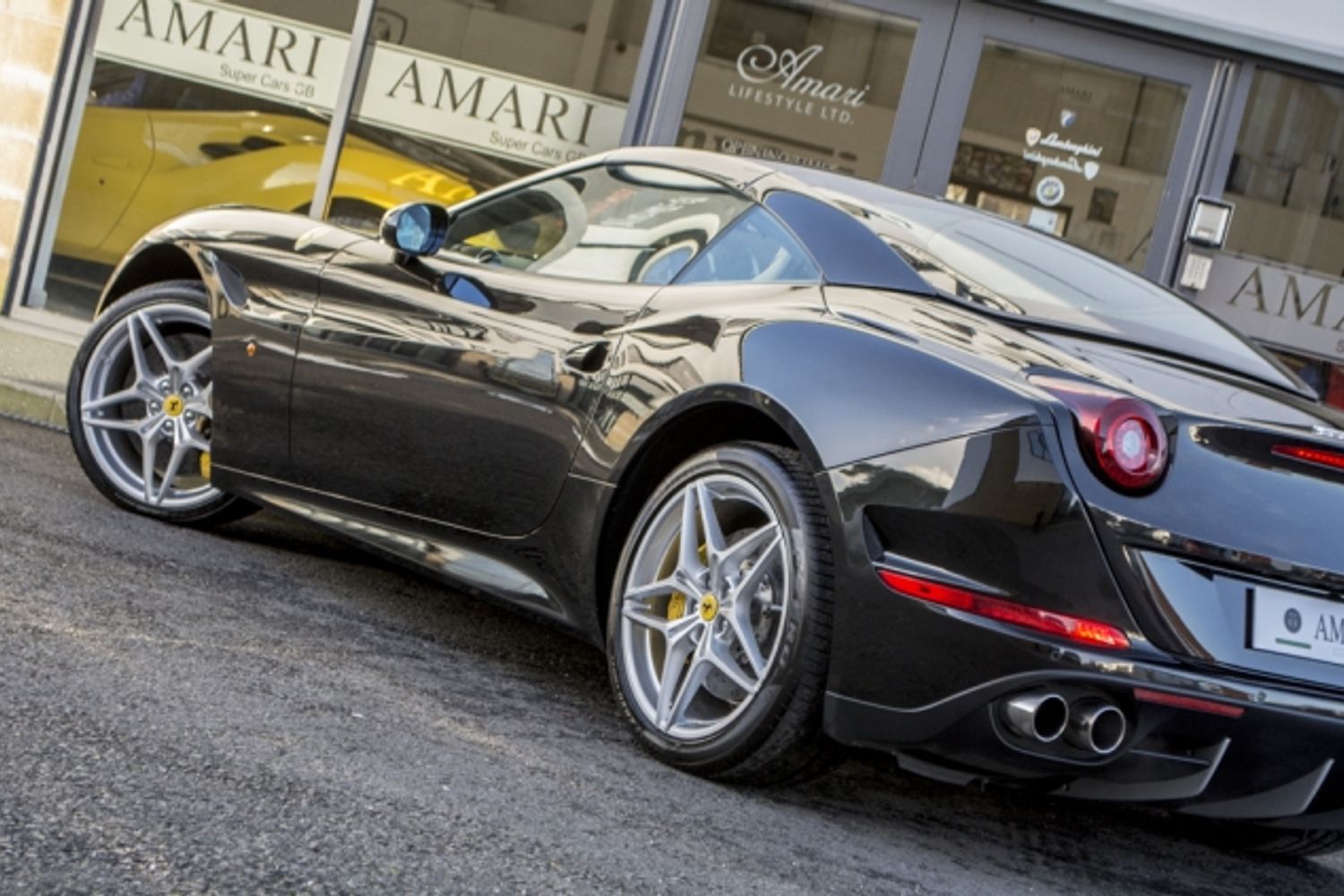 FERRARI CALIFORNIA CONVERTIBLE T Auto [HELE]