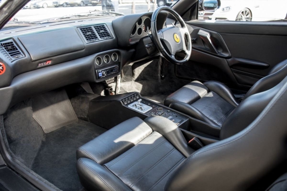 FERRARI F355 COUPE Berlinetta