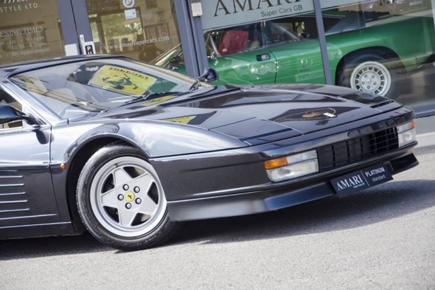 FERRARI TESTAROSSA COUPE 2dr