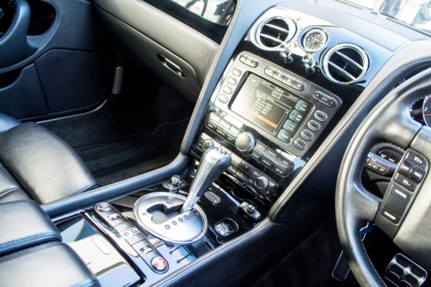 BENTLEY CONTINENTAL GTC CONVERTIBLE 6.0 W12 Auto