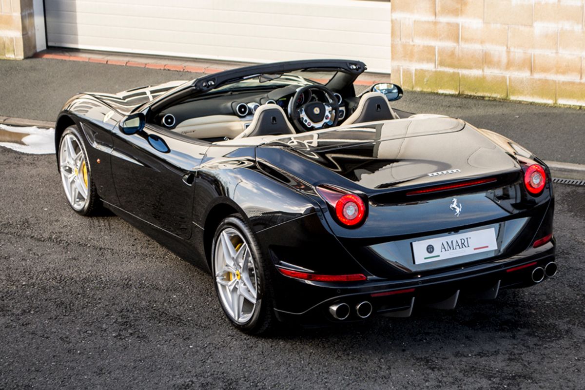 FERRARI CALIFORNIA CONVERTIBLE T Auto [HELE]