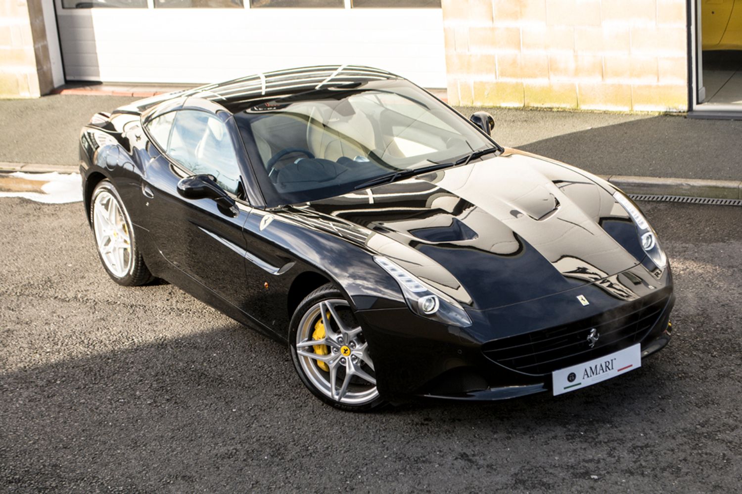 FERRARI CALIFORNIA CONVERTIBLE T Auto [HELE]