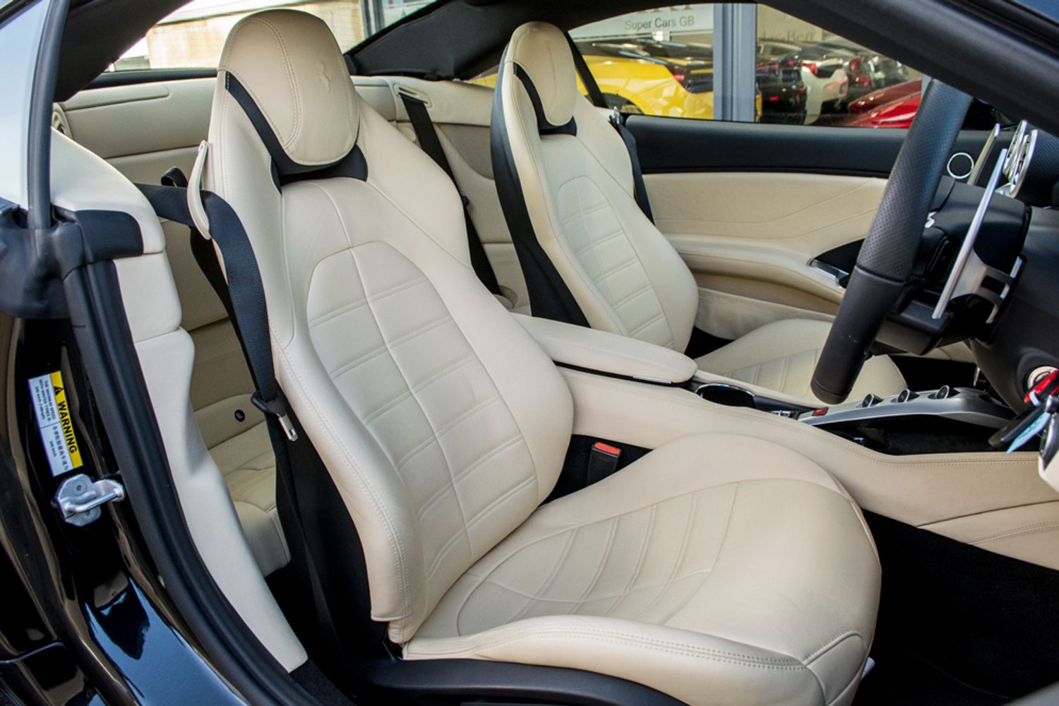 FERRARI CALIFORNIA CONVERTIBLE T Auto [HELE]