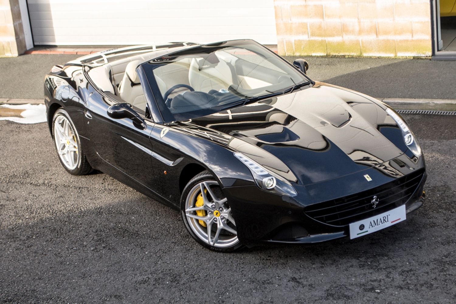 FERRARI CALIFORNIA CONVERTIBLE T Auto [HELE]