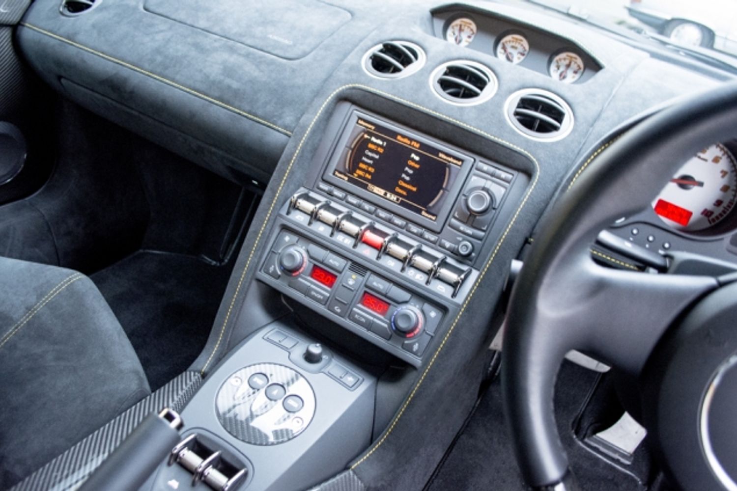 LAMBORGHINI LP570-4 Gallardo Spyder Performante E-Gear