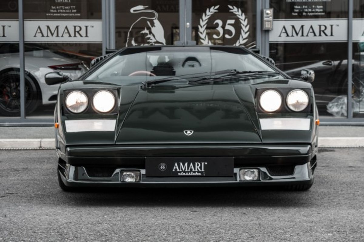 LAMBORGHINI Countach 25th Anniversary