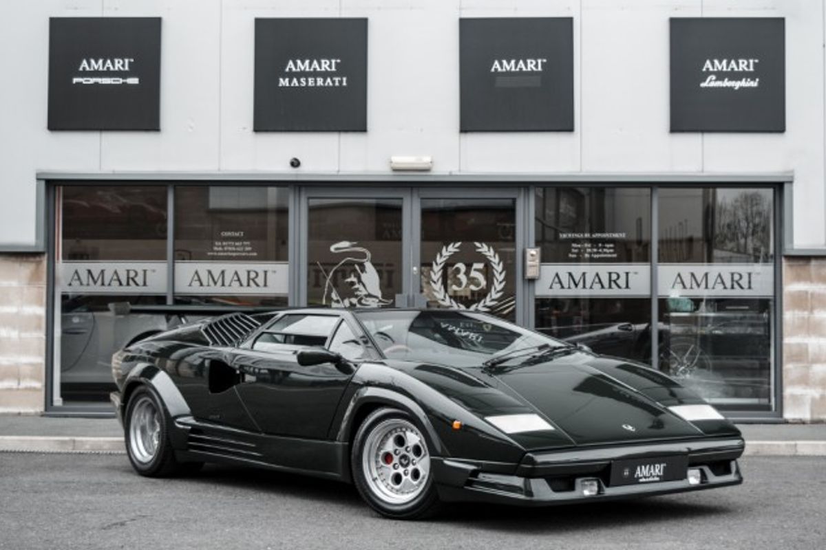 LAMBORGHINI Countach 25th Anniversary