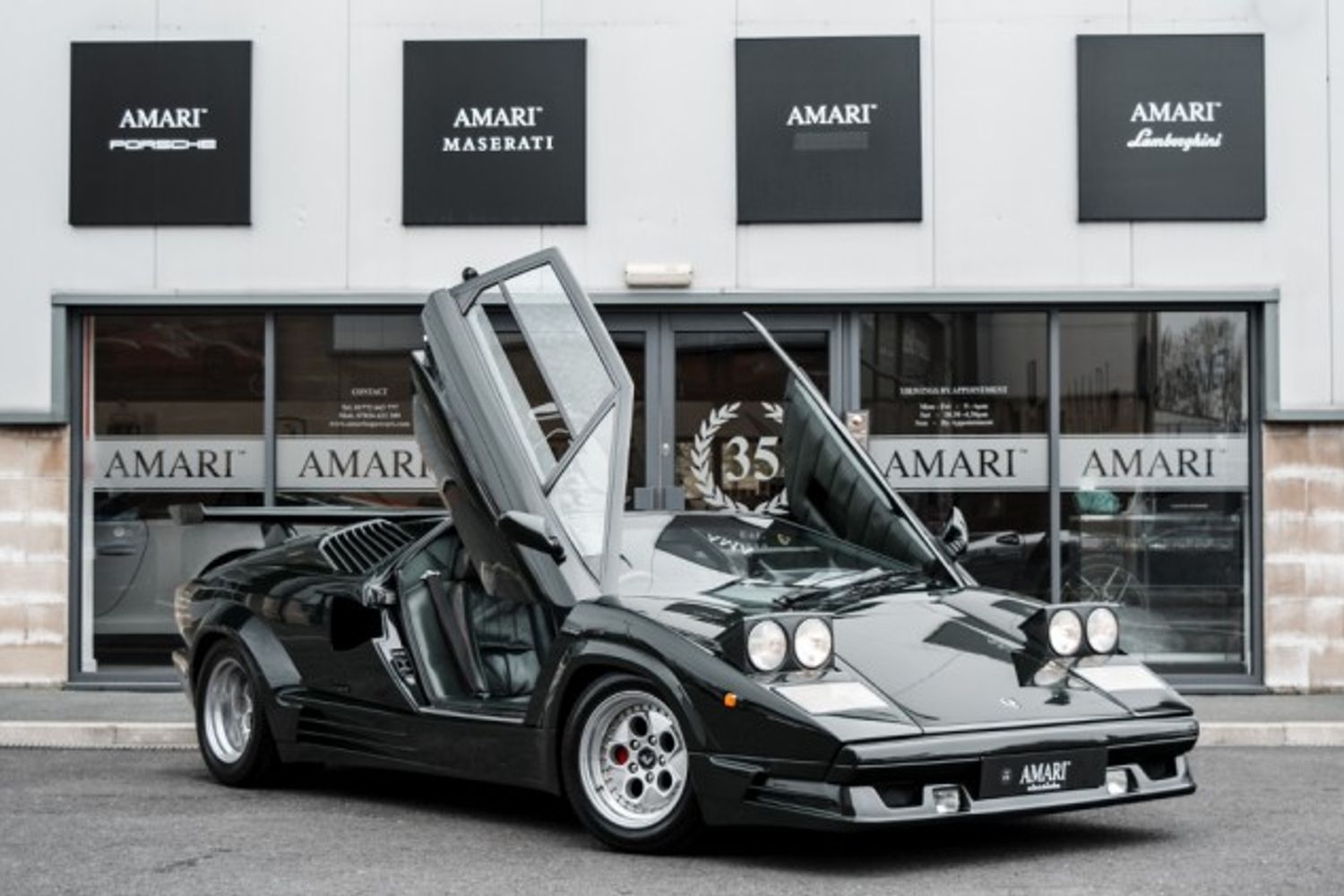 LAMBORGHINI Countach 25th Anniversary
