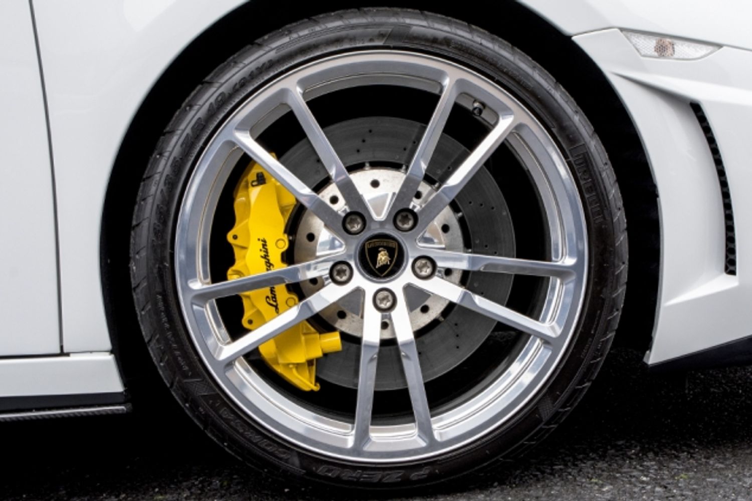 LAMBORGHINI LP570-4 Gallardo Spyder Performante E-Gear