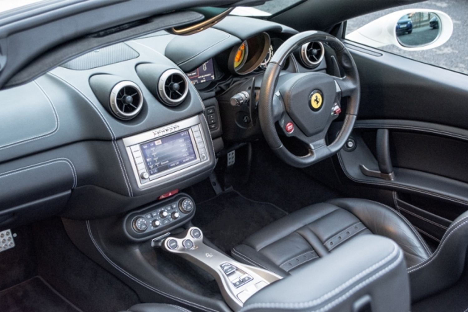 FERRARI CALIFORNIA CONVERTIBLE 2+ F1