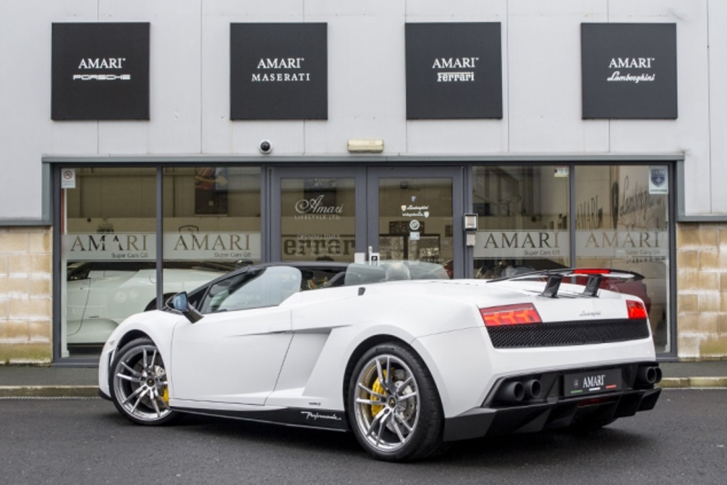 LAMBORGHINI LP570-4 Gallardo Spyder Performante E-Gear
