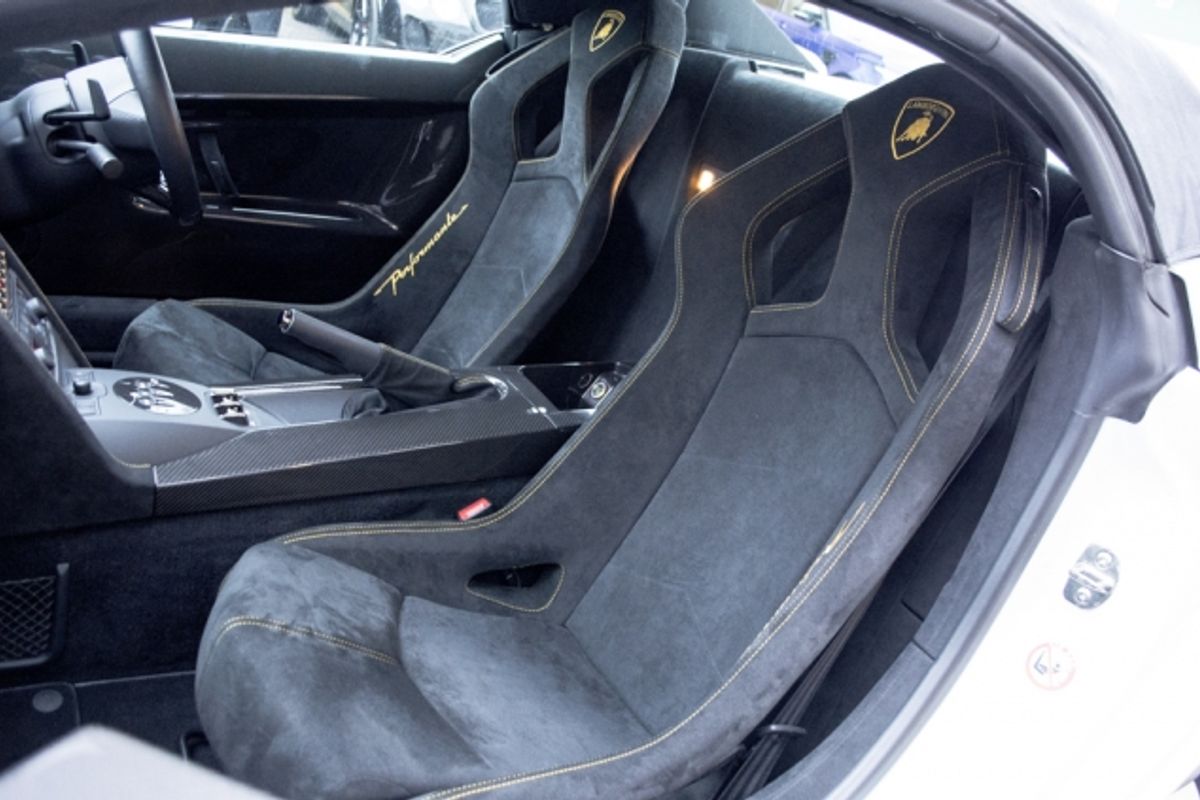 LAMBORGHINI LP570-4 Gallardo Spyder Performante E-Gear