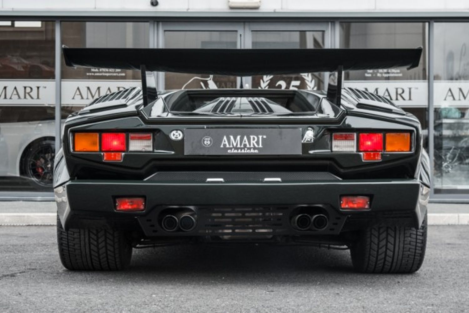 LAMBORGHINI Countach 25th Anniversary