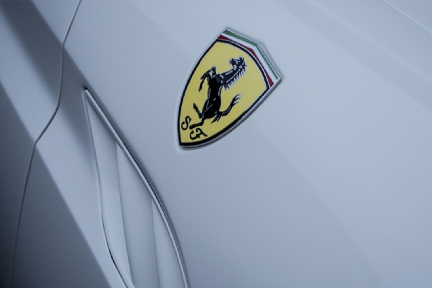 FERRARI CALIFORNIA CONVERTIBLE 2+ F1