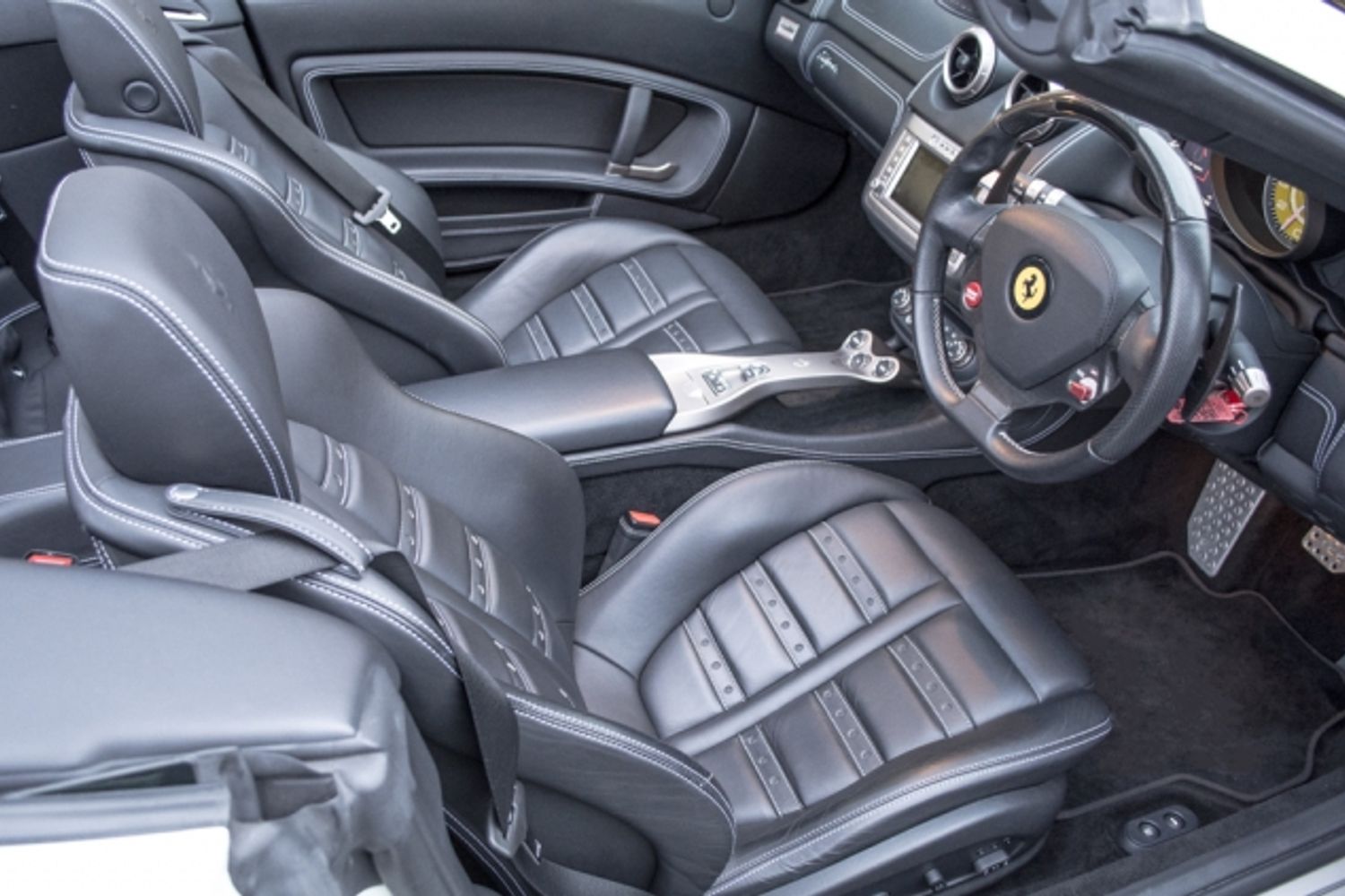 FERRARI CALIFORNIA CONVERTIBLE 2+ F1