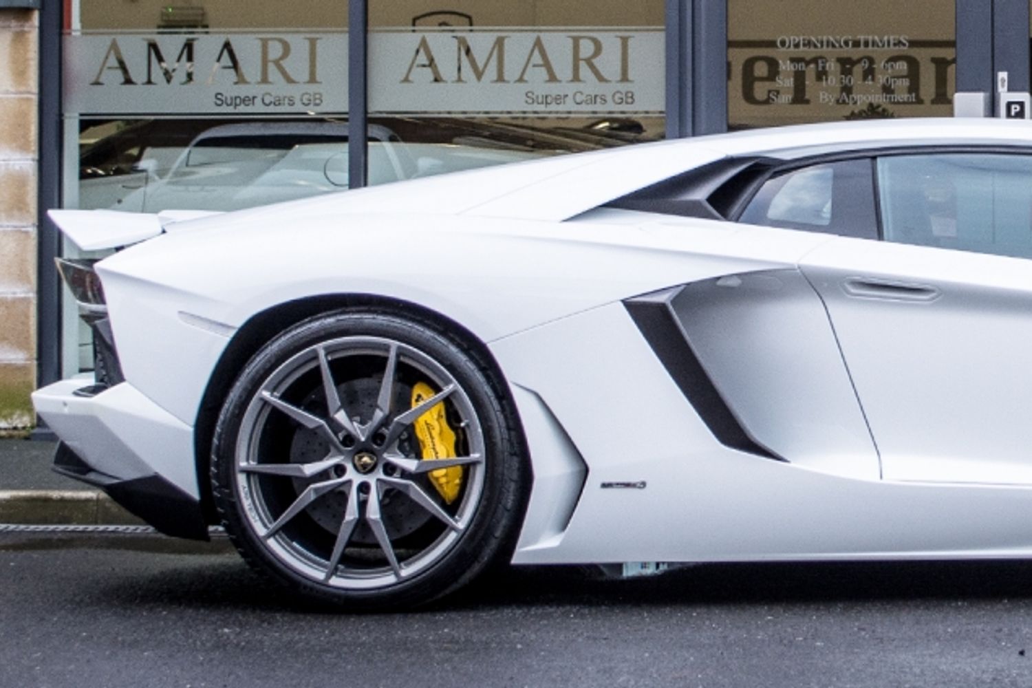 LAMBORGHINI AVENTADOR COUPE LP 700-4 ISR