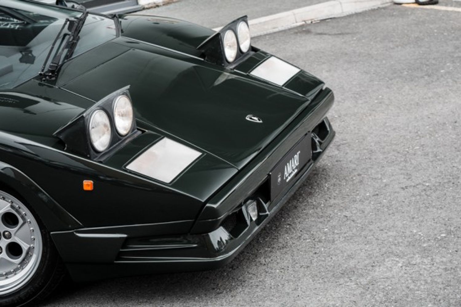 LAMBORGHINI Countach 25th Anniversary