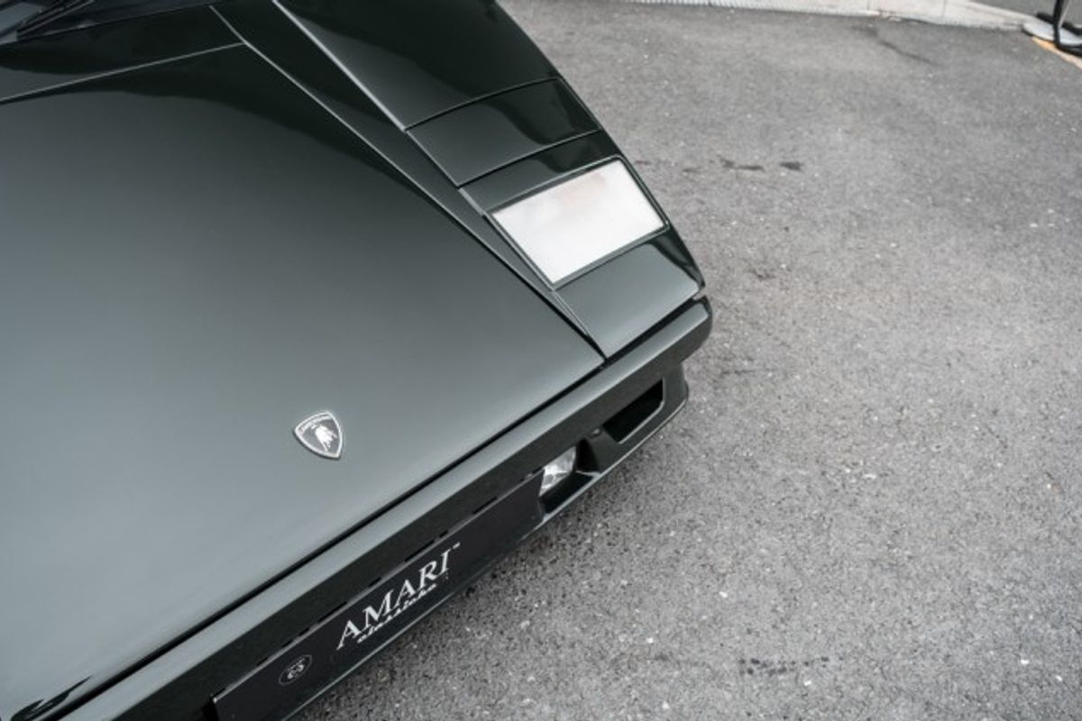 LAMBORGHINI Countach 25th Anniversary