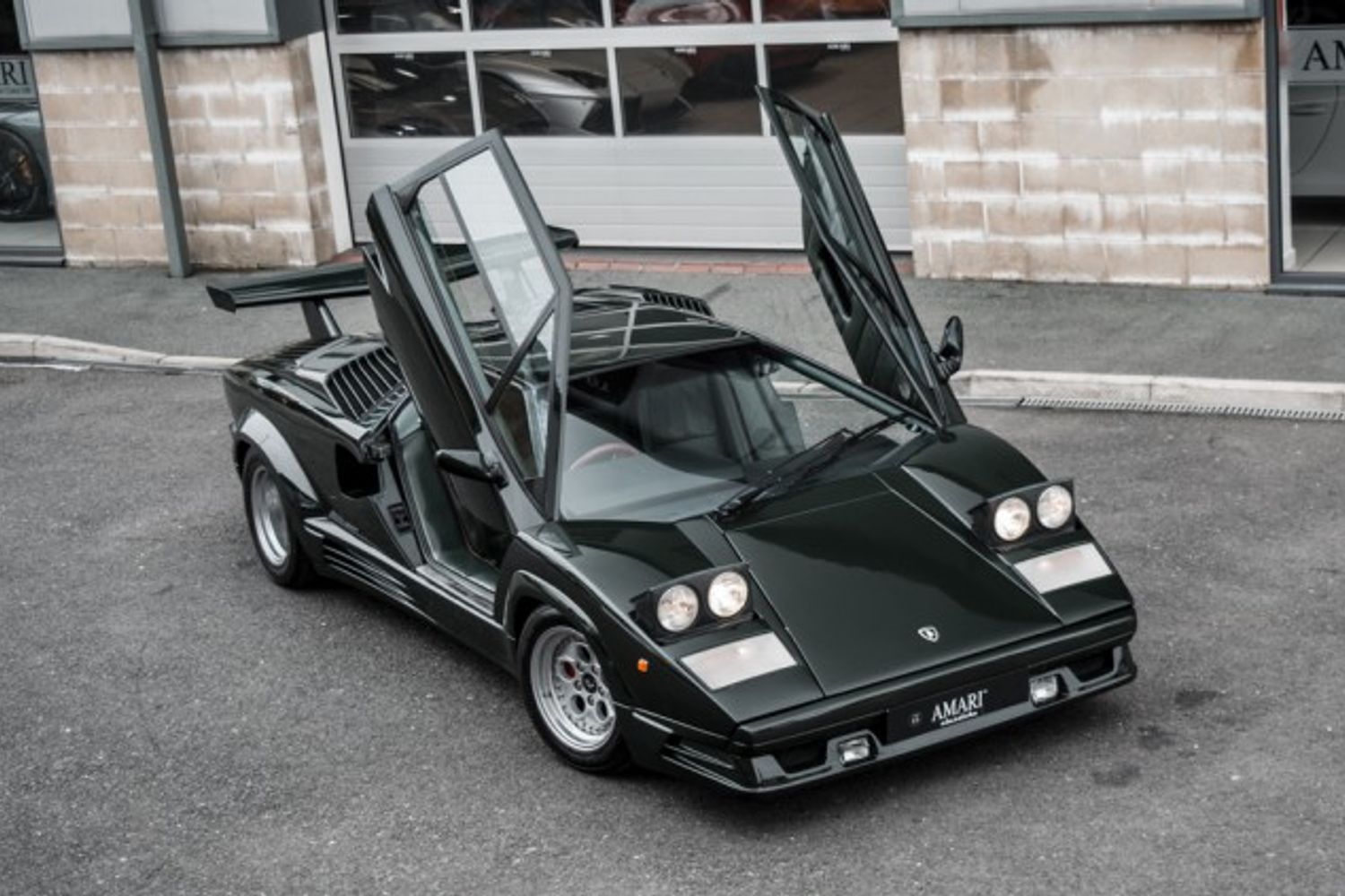 LAMBORGHINI Countach 25th Anniversary