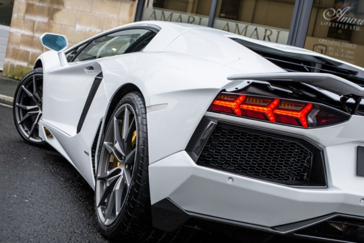 LAMBORGHINI AVENTADOR COUPE LP 700-4 ISR