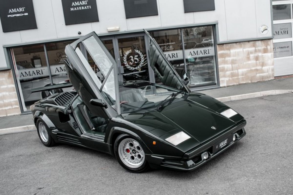 LAMBORGHINI Countach 25th Anniversary