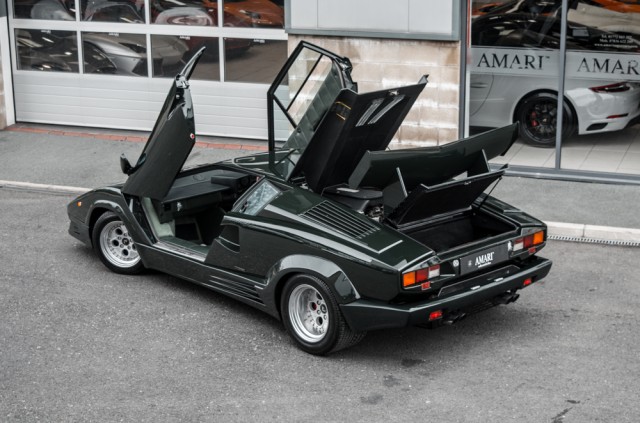 【中古】 The First Night モニカ Car Porn: 1990 Lamborghini Countach - Airows