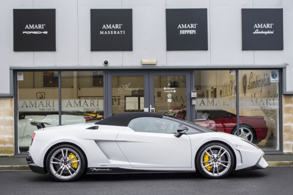 LAMBORGHINI LP570-4 Gallardo Spyder Performante E-Gear