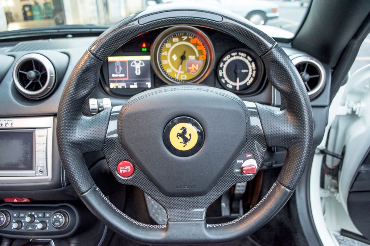 FERRARI CALIFORNIA CONVERTIBLE 2+ F1