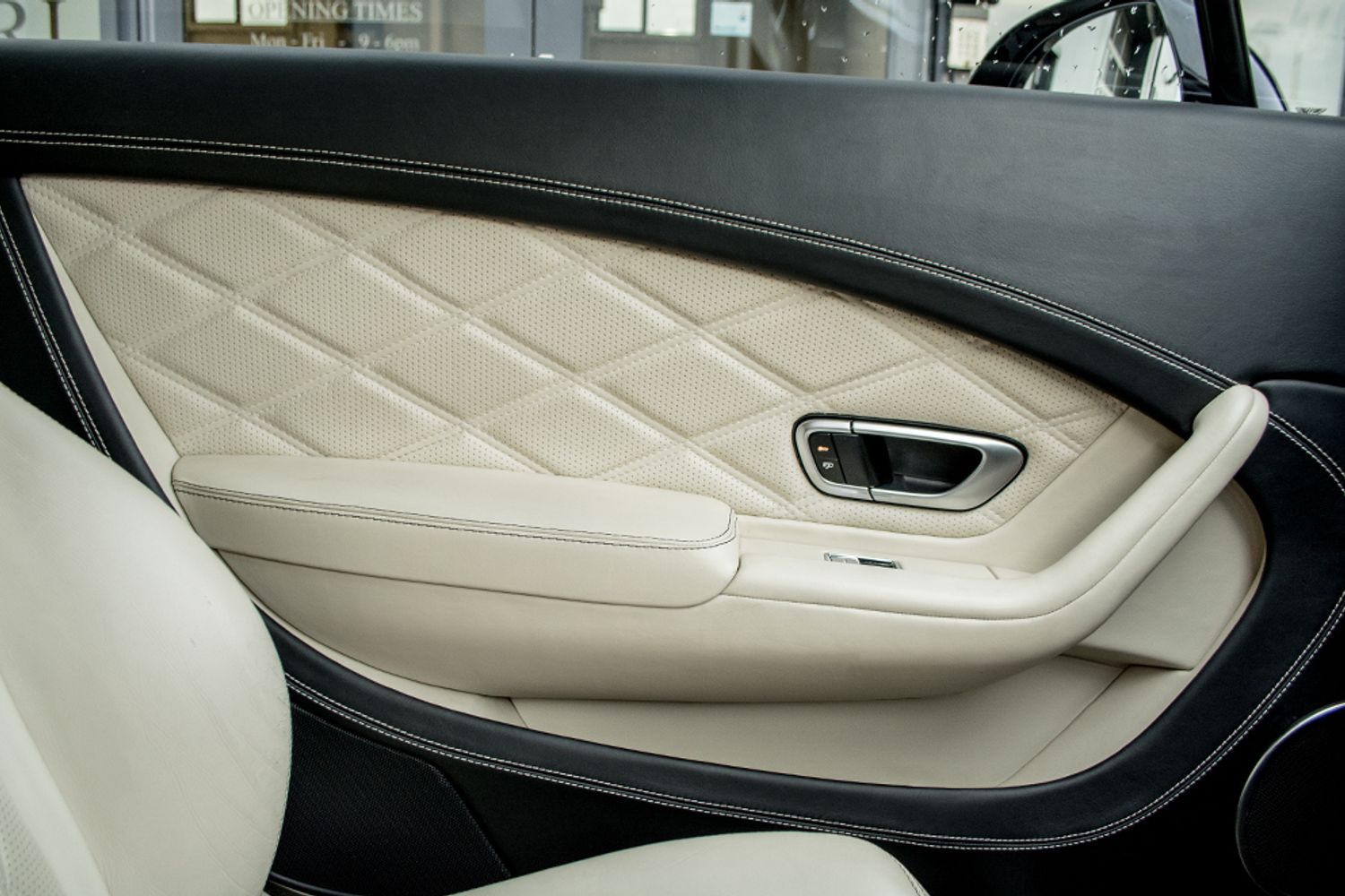 BENTLEY CONTINENTAL GT COUPE 6.0 W12 [E85] Mulliner Driving Spec Auto